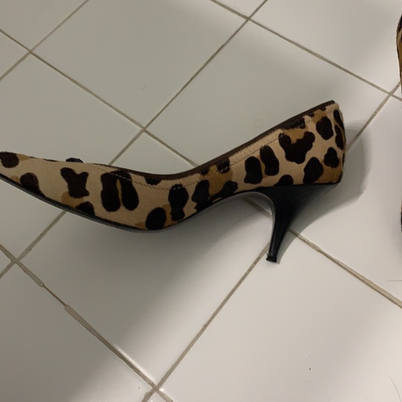 Bettye Muller animal print heels - Picture 2 of 5